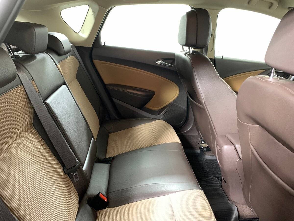 Opel Astra б/у, 2013, Автоматическая. Фото: #15