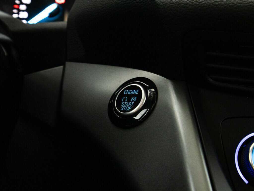 Ford Kuga б/у, 2017, Автоматическая. Фото: #16