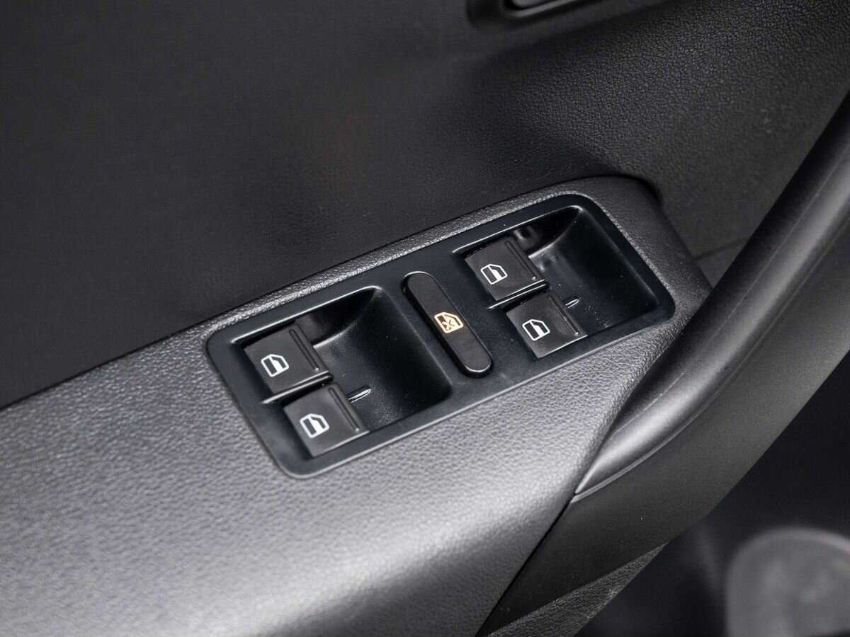 Volkswagen Polo б/у, 2020, Механическая. Фото: #18