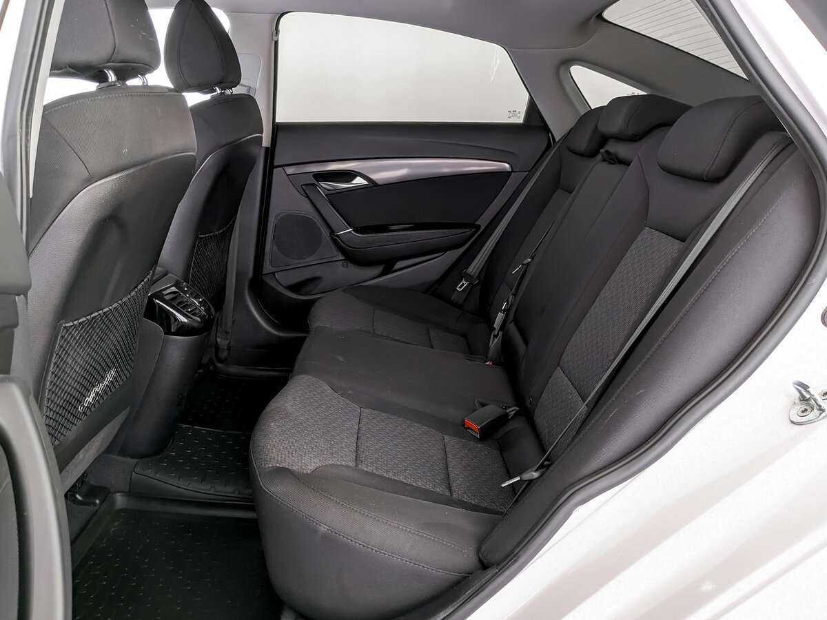 Hyundai i40 б/у, 2016, Роботизированная. Фото: #9