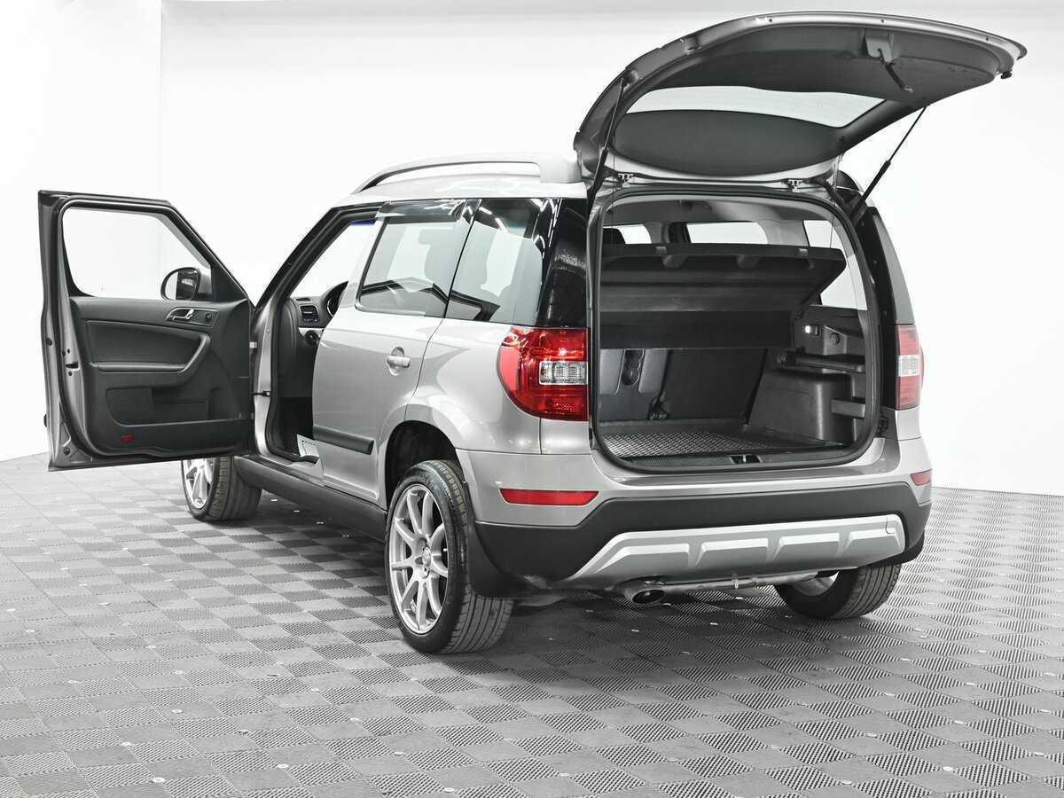 Skoda Yeti б/у, 2017, Автоматическая. Фото: #4