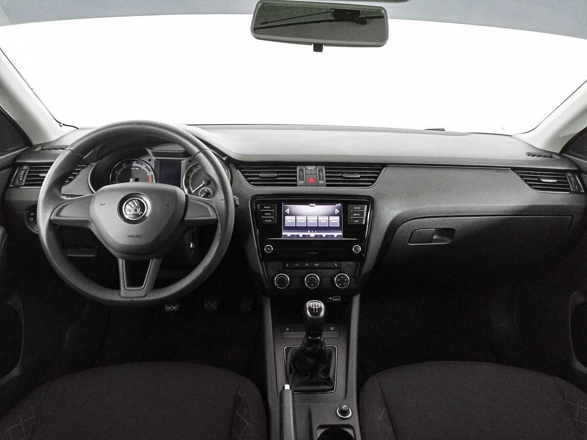 Skoda Octavia б/у, 2019, Механическая. Фото: #11