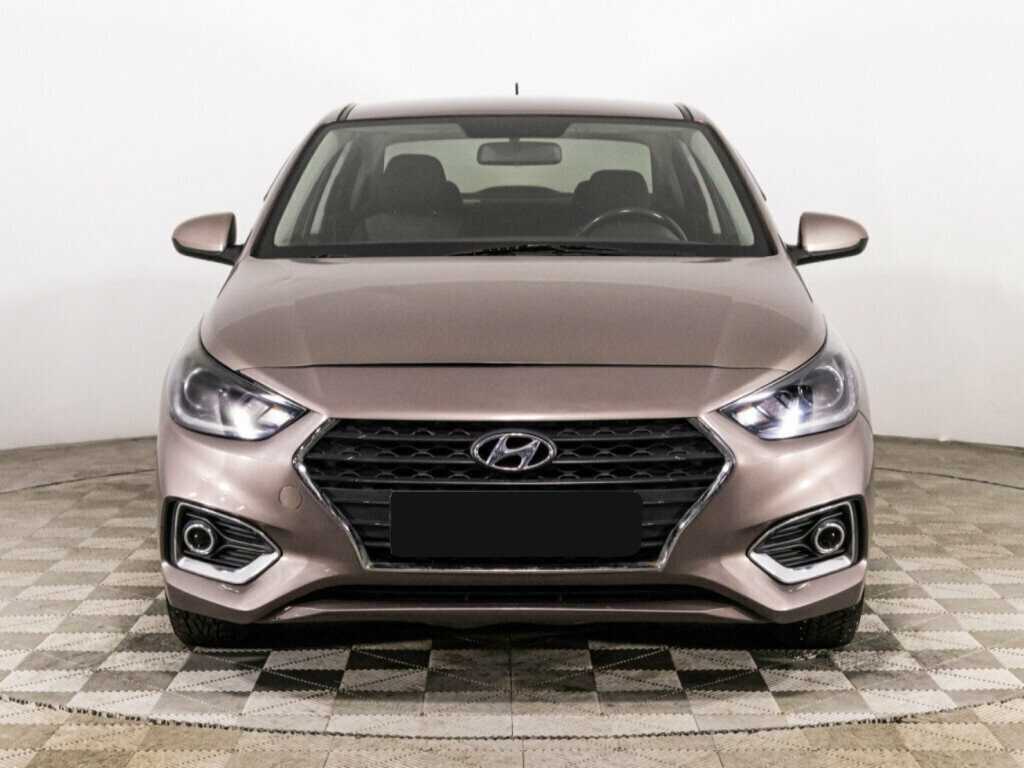 Hyundai Solaris б/у, 2018, Механическая. Фото: #1