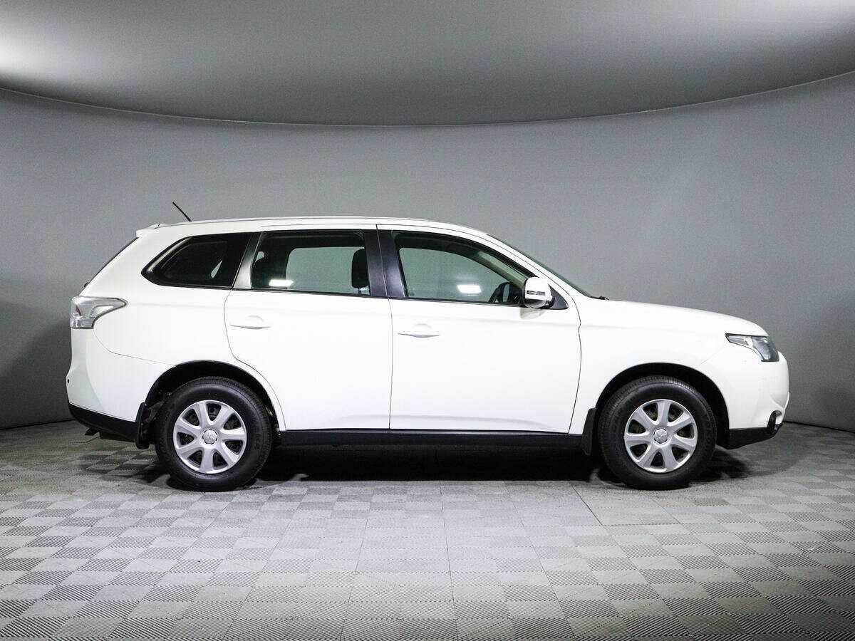 Mitsubishi Outlander б/у, 2013, Вариатор. Фото: #3
