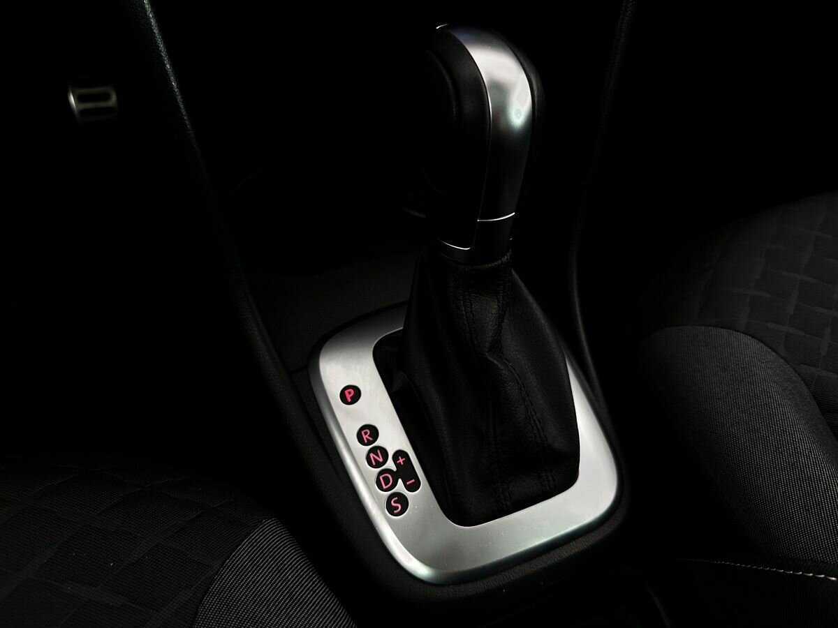 Volkswagen Polo б/у, 2018, Автоматическая. Фото: #12