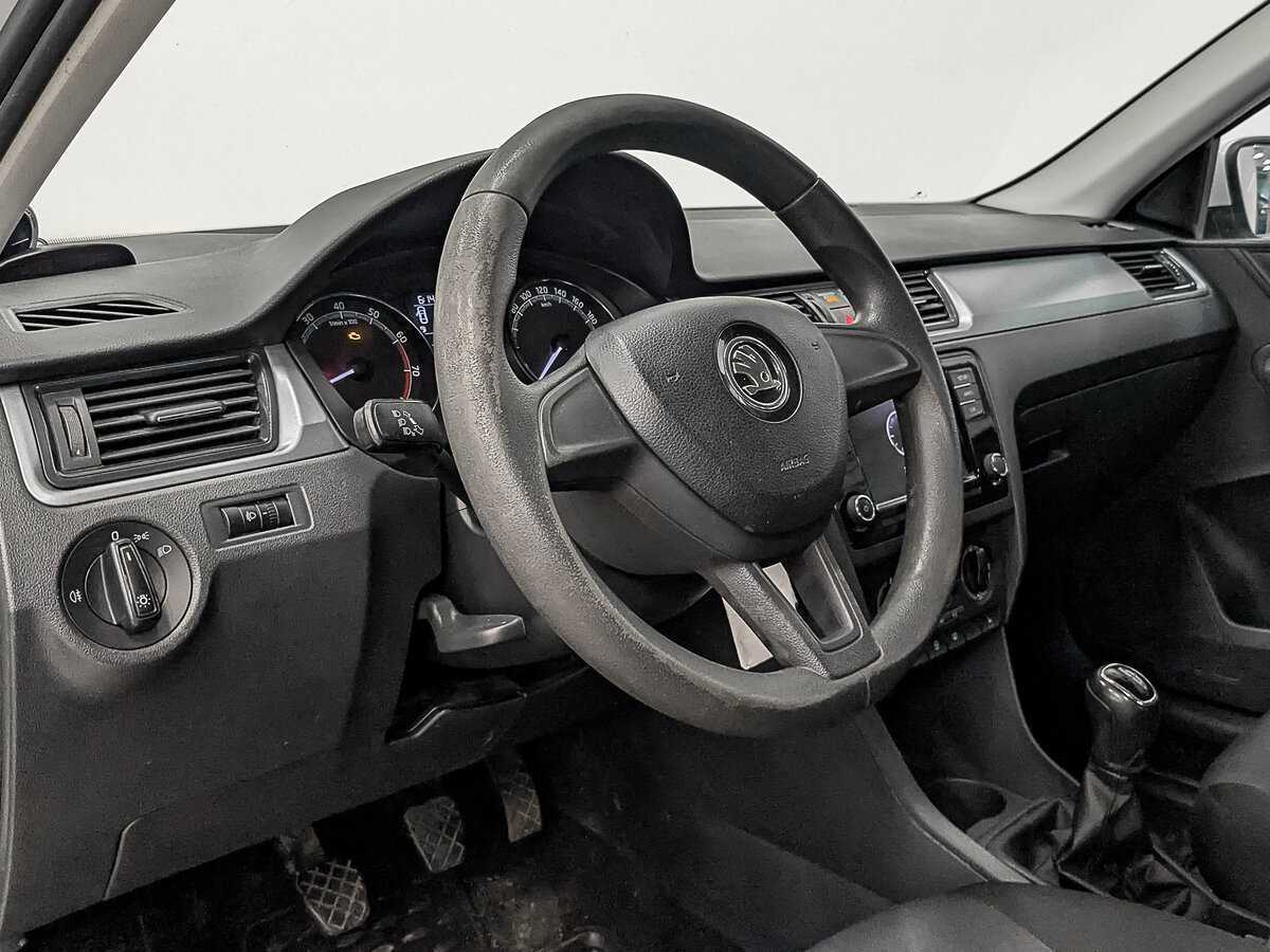 Skoda Rapid б/у, 2017, Механическая. Фото: #14
