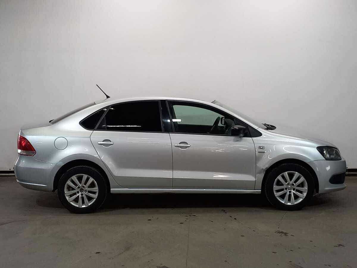 Volkswagen Polo б/у, 2013, Механическая. Фото: #3