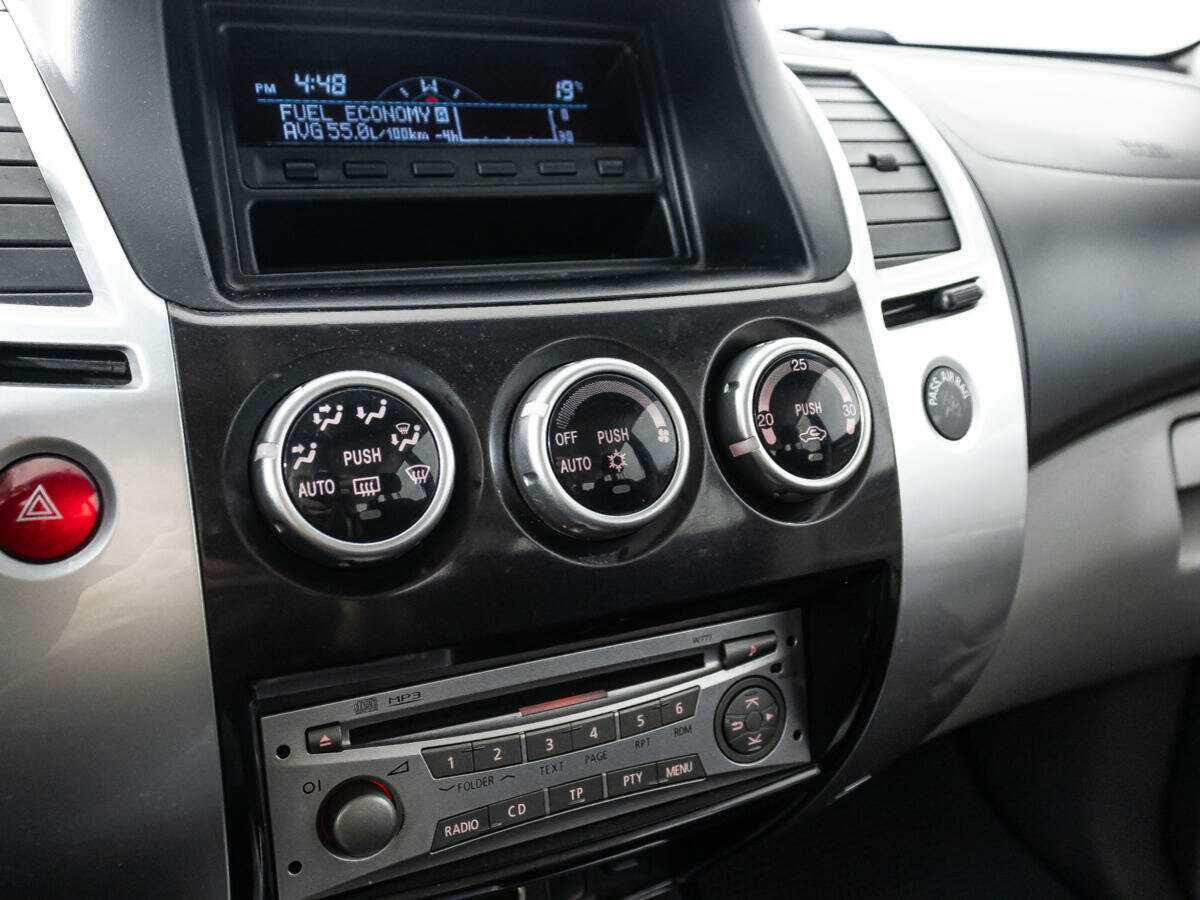 Mitsubishi Pajero Sport б/у, 2012, Автоматическая. Фото: #14