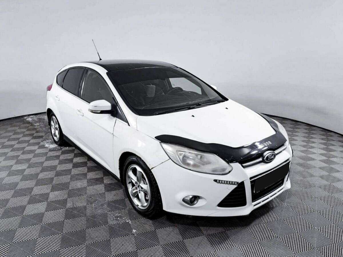 Ford Focus б/у, 2012, Механическая. Фото: #2