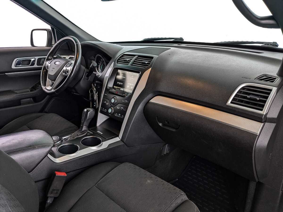 Ford Explorer б/у, 2014, Автоматическая. Фото: #10