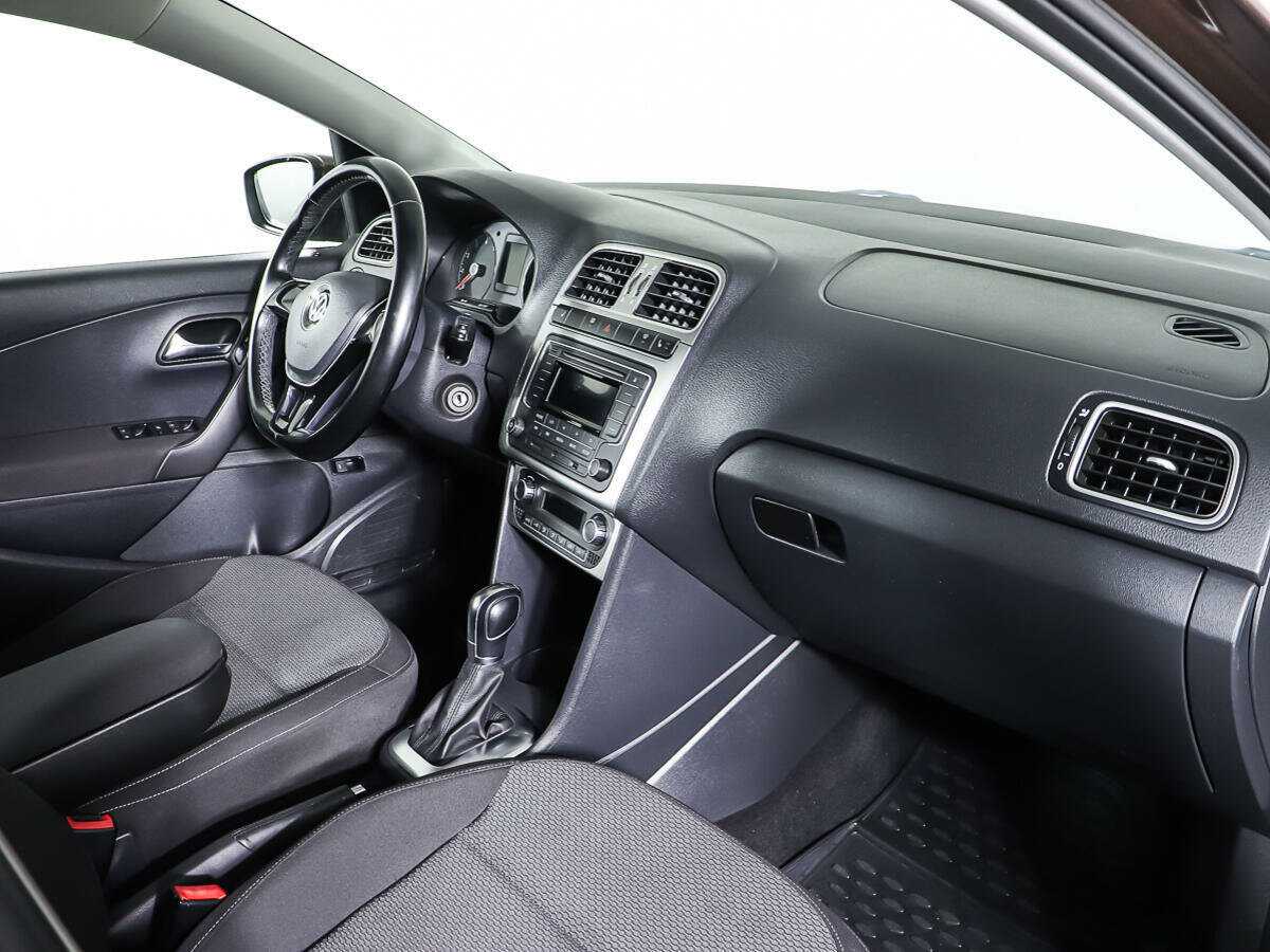 Volkswagen Polo б/у, 2016, Автоматическая. Фото: #8