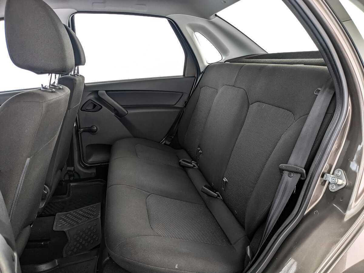 Lada (ВАЗ) Granta б/у, 2020, Механическая. Фото: #12