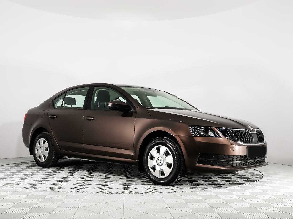 Skoda Octavia б/у, 2017, Автоматическая. Фото: #2