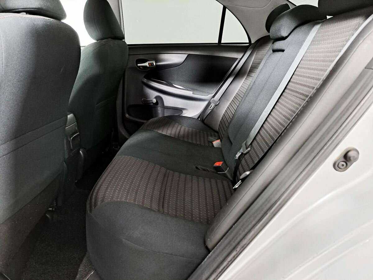 Toyota Corolla б/у, 2012, Механическая. Фото: #8