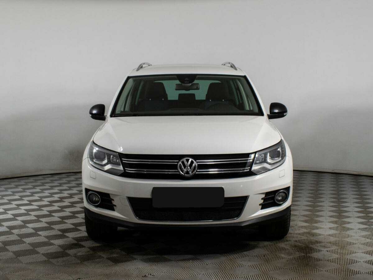 Volkswagen Tiguan б/у, 2013, Автоматическая. Фото: #1