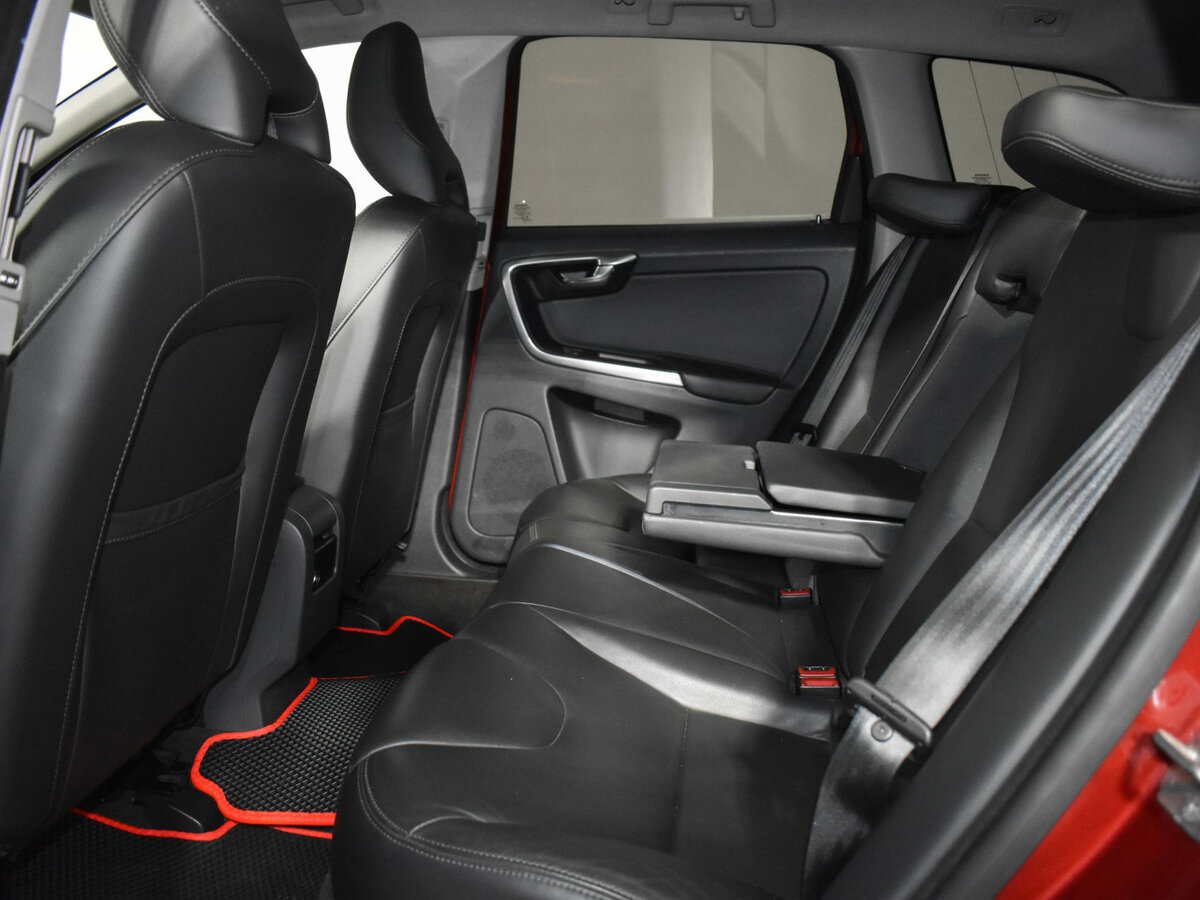 Volvo XC60 б/у, 2015, Автоматическая. Фото: #11