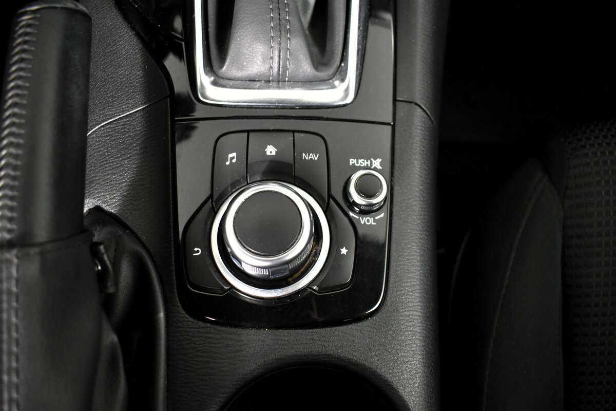 Mazda 3 б/у, 2017, Автоматическая. Фото: #15