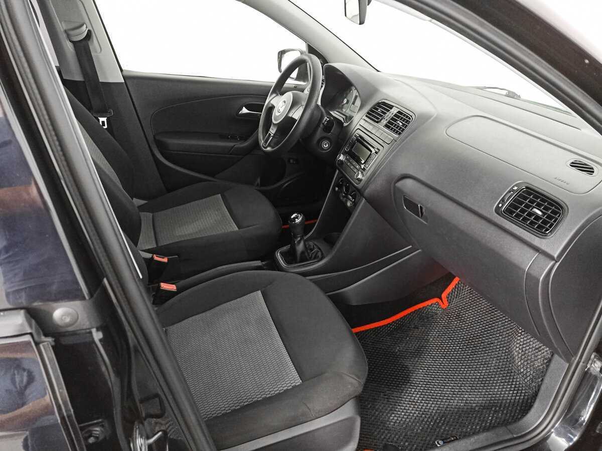Volkswagen Polo б/у, 2012, Механическая. Фото: #8