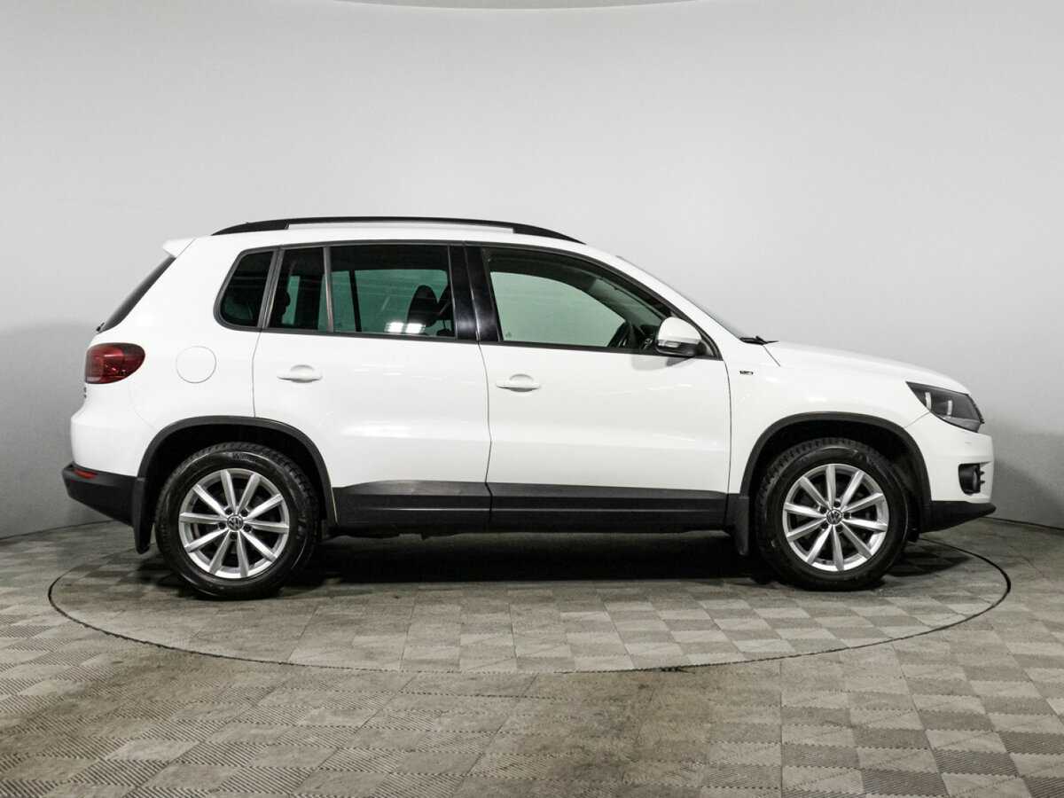 Volkswagen Tiguan б/у, 2015, Автоматическая. Фото: #3
