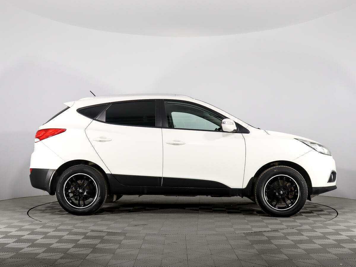 Hyundai ix35 б/у, 2013, Автоматическая. Фото: #3
