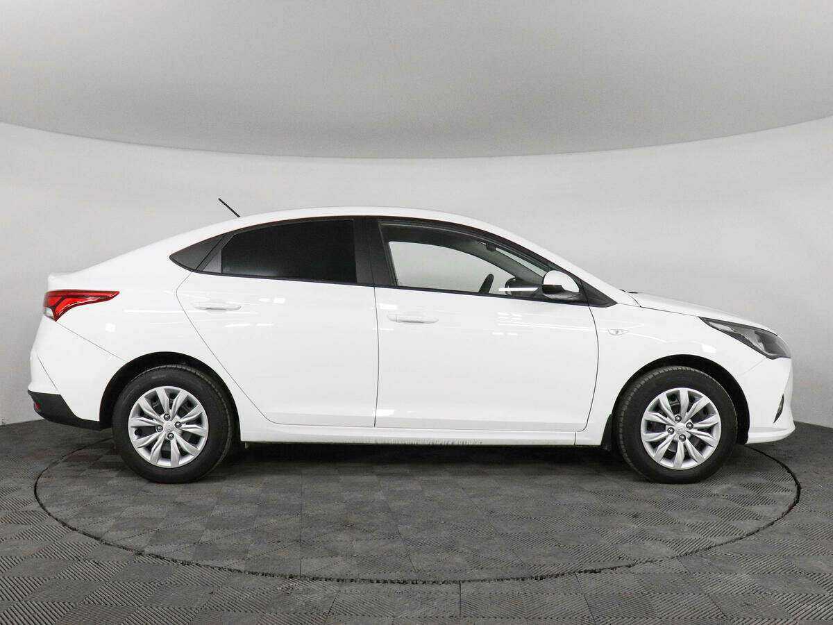 Hyundai Solaris б/у, 2022, Автоматическая. Фото: #3