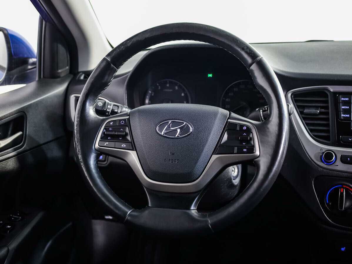 Hyundai Solaris б/у, 2018, Механическая. Фото: #9