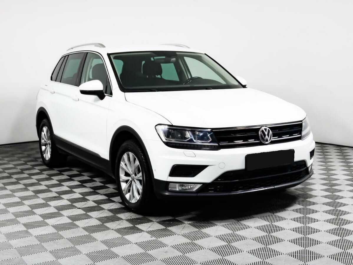 Volkswagen Tiguan б/у, 2017, Роботизированная. Фото: #2