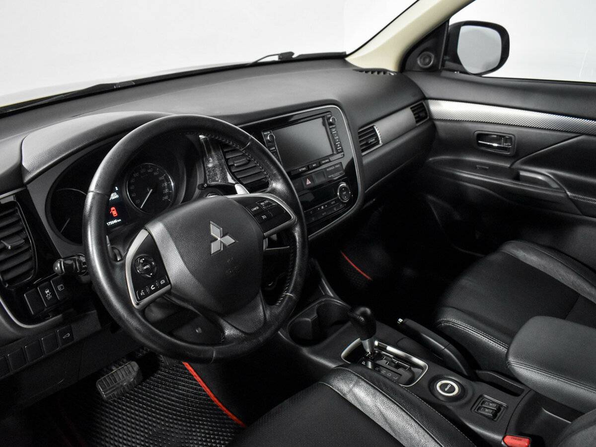 Mitsubishi Outlander б/у, 2012, Вариатор. Фото: #8