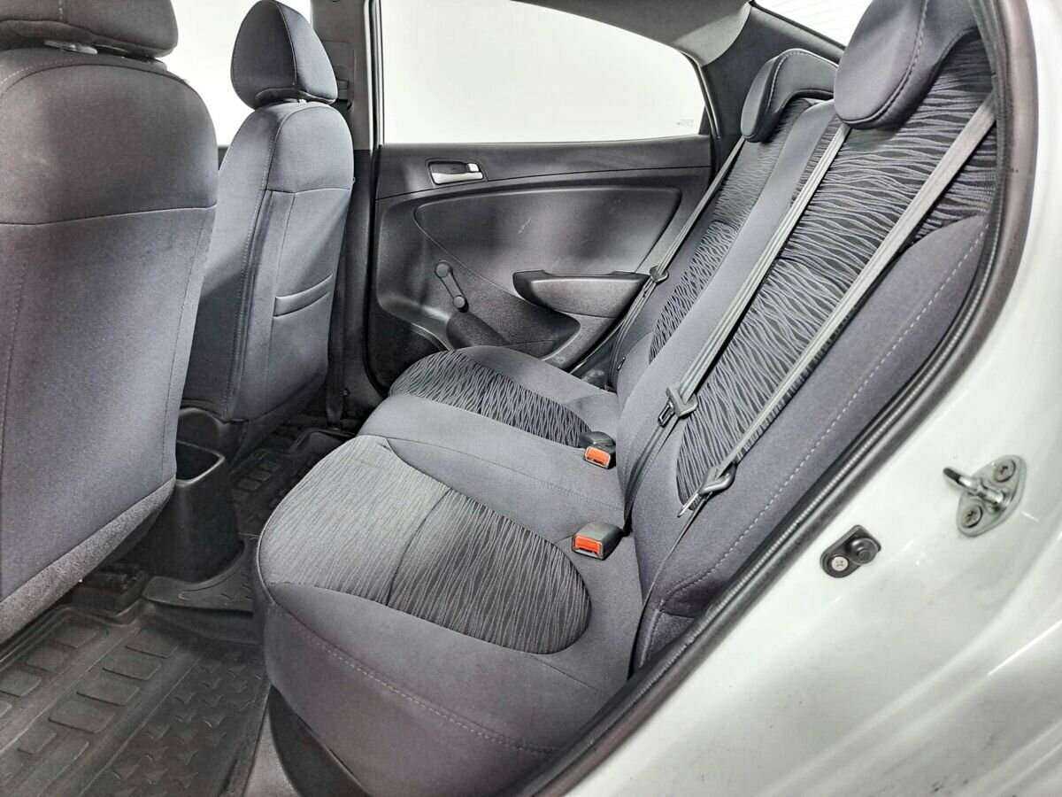 Hyundai Solaris б/у, 2014, Механическая. Фото: #9