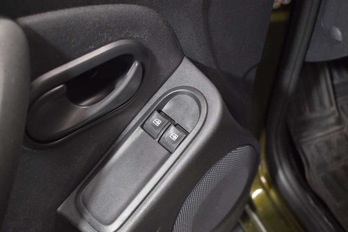 Renault Duster б/у, 2015, Автоматическая. Фото: #12