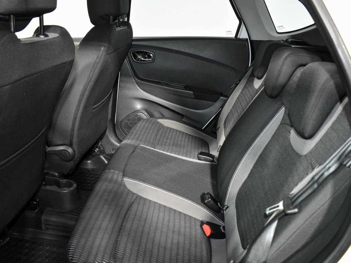 Renault Kaptur б/у, 2016, Вариатор. Фото: #12
