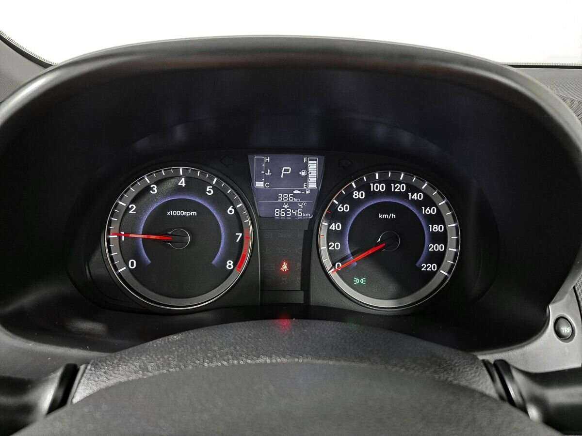 Hyundai Solaris б/у, 2015, Автоматическая. Фото: #8