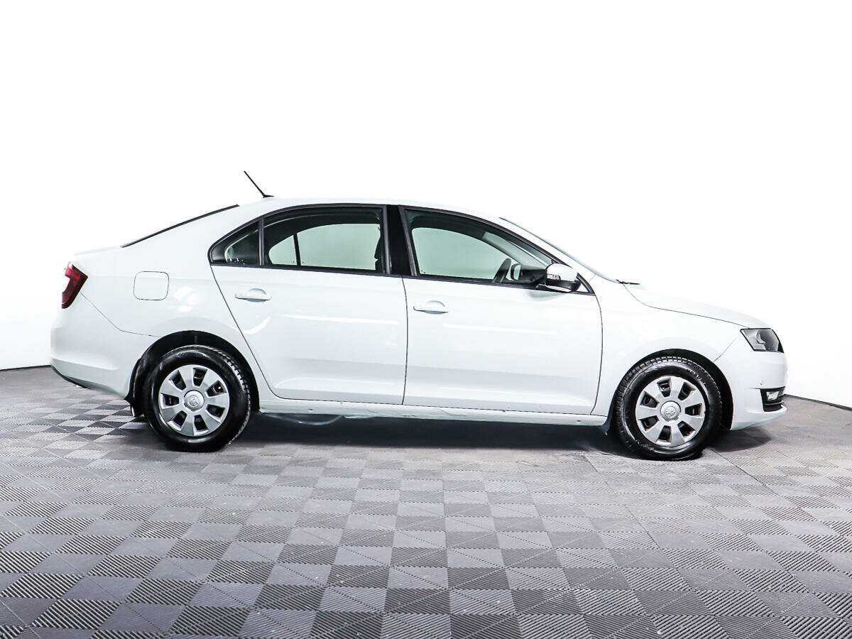 Skoda Rapid б/у, 2017, Механическая. Фото: #3