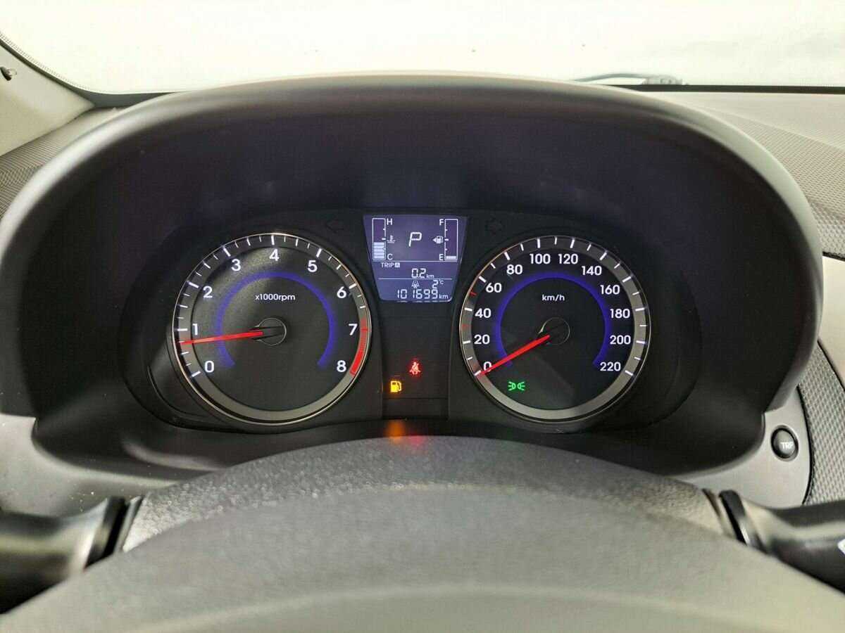 Hyundai Solaris б/у, 2014, Автоматическая. Фото: #10