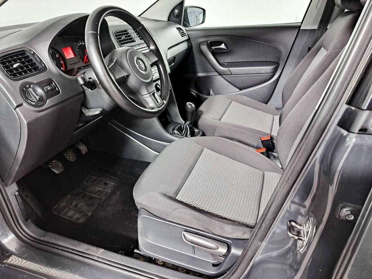 Volkswagen Polo б/у, 2012, Механическая. Фото: #15