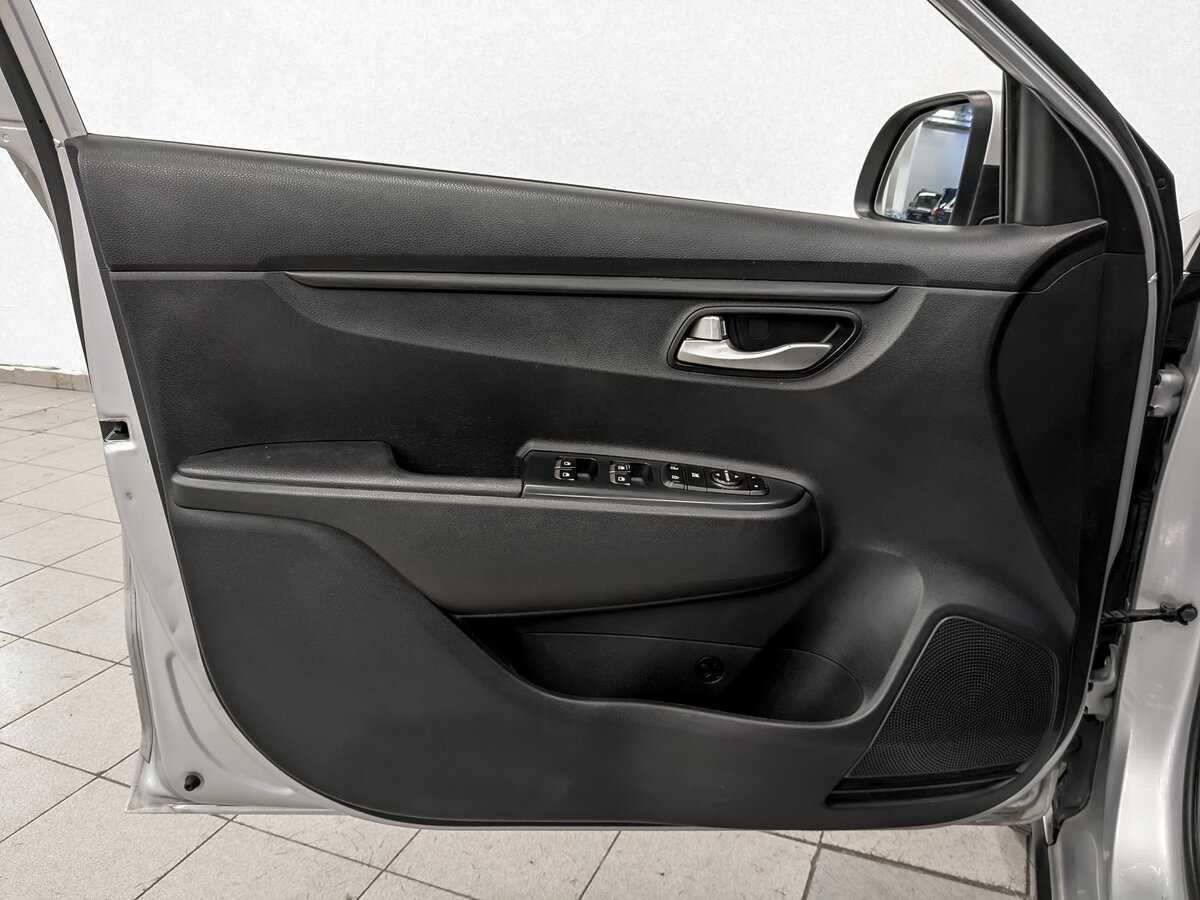 Kia Rio б/у, 2020, Автоматическая. Фото: #18