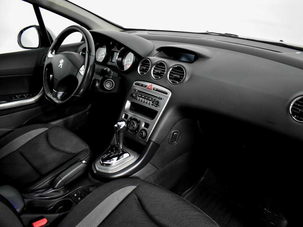 Peugeot 408 б/у, 2016, Автоматическая. Фото: #11
