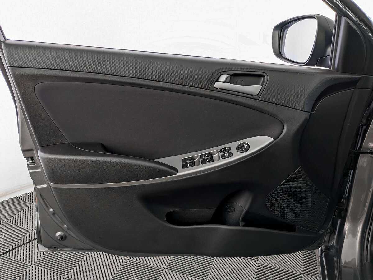 Hyundai Solaris б/у, 2015, Автоматическая. Фото: #14