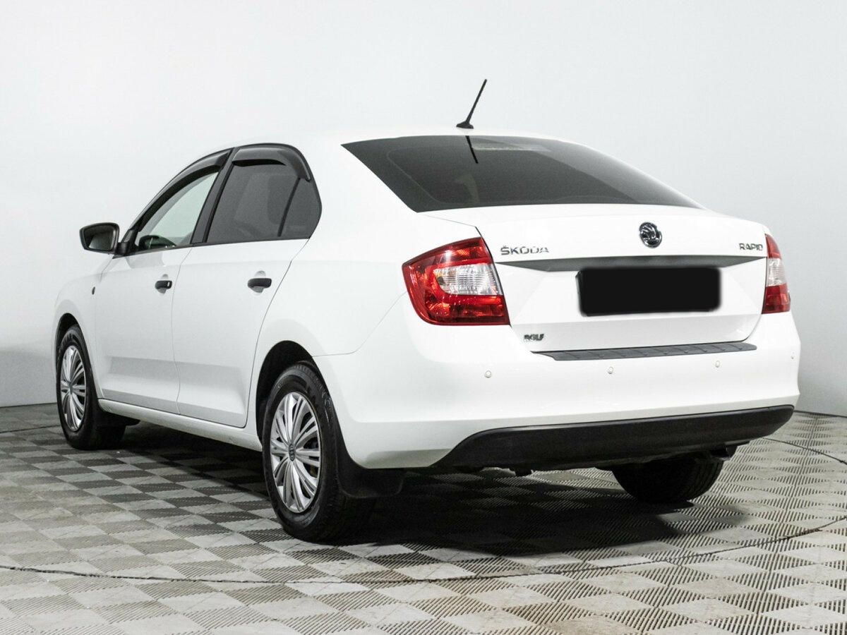 Skoda Rapid б/у, 2015, Автоматическая. Фото: #6