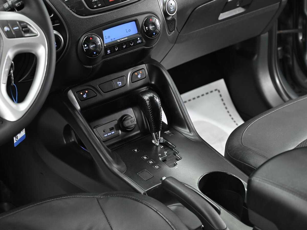 Hyundai ix35 б/у, 2014, Автоматическая. Фото: #11