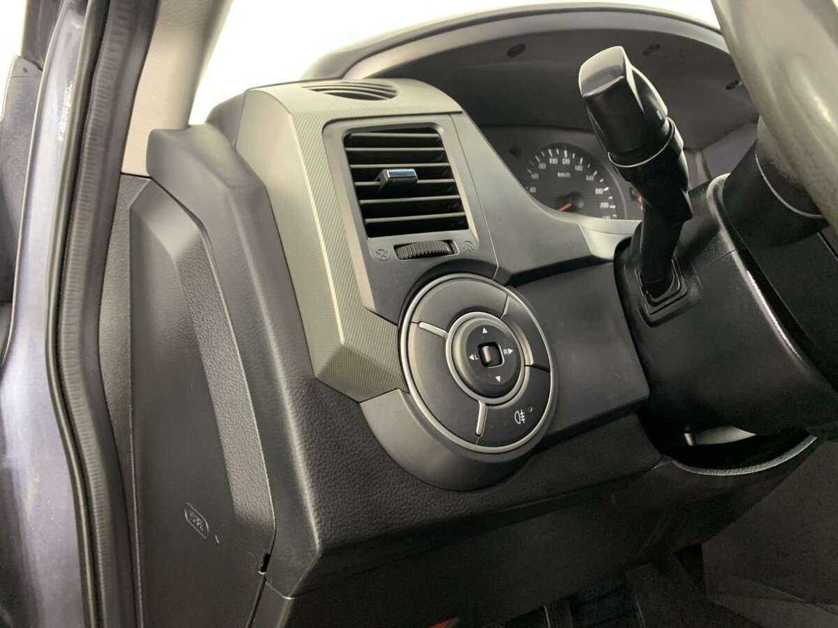 SsangYong Kyron б/у, 2012, Механическая. Фото: #8