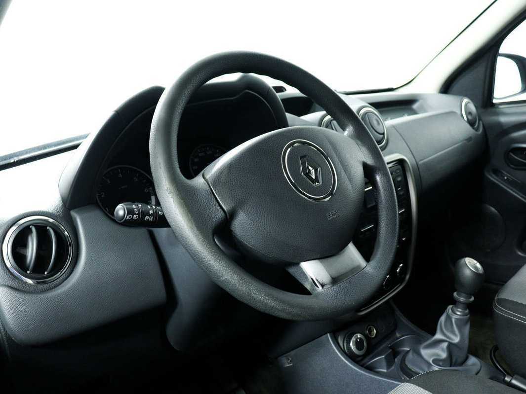 Renault Duster б/у, 2014, Механическая. Фото: #12