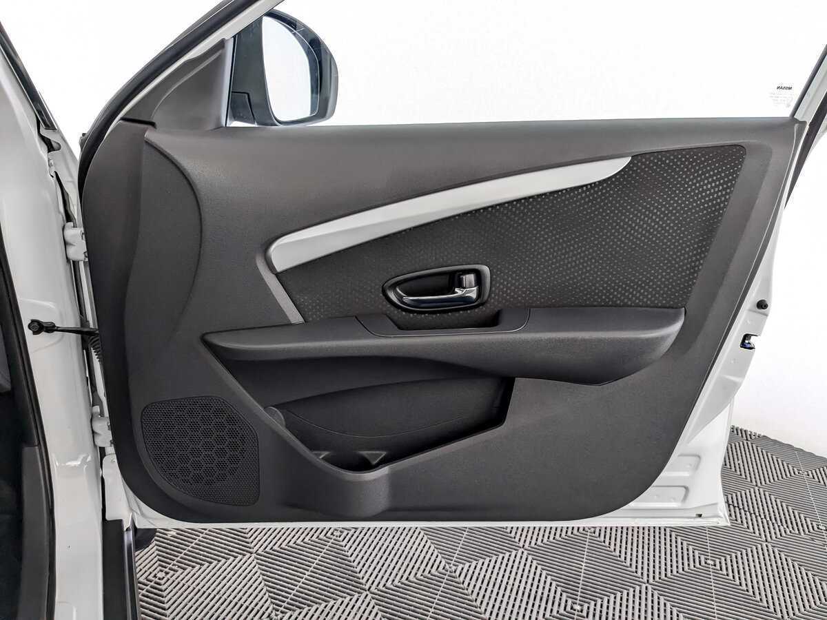 Nissan Almera б/у, 2015, Автоматическая. Фото: #18