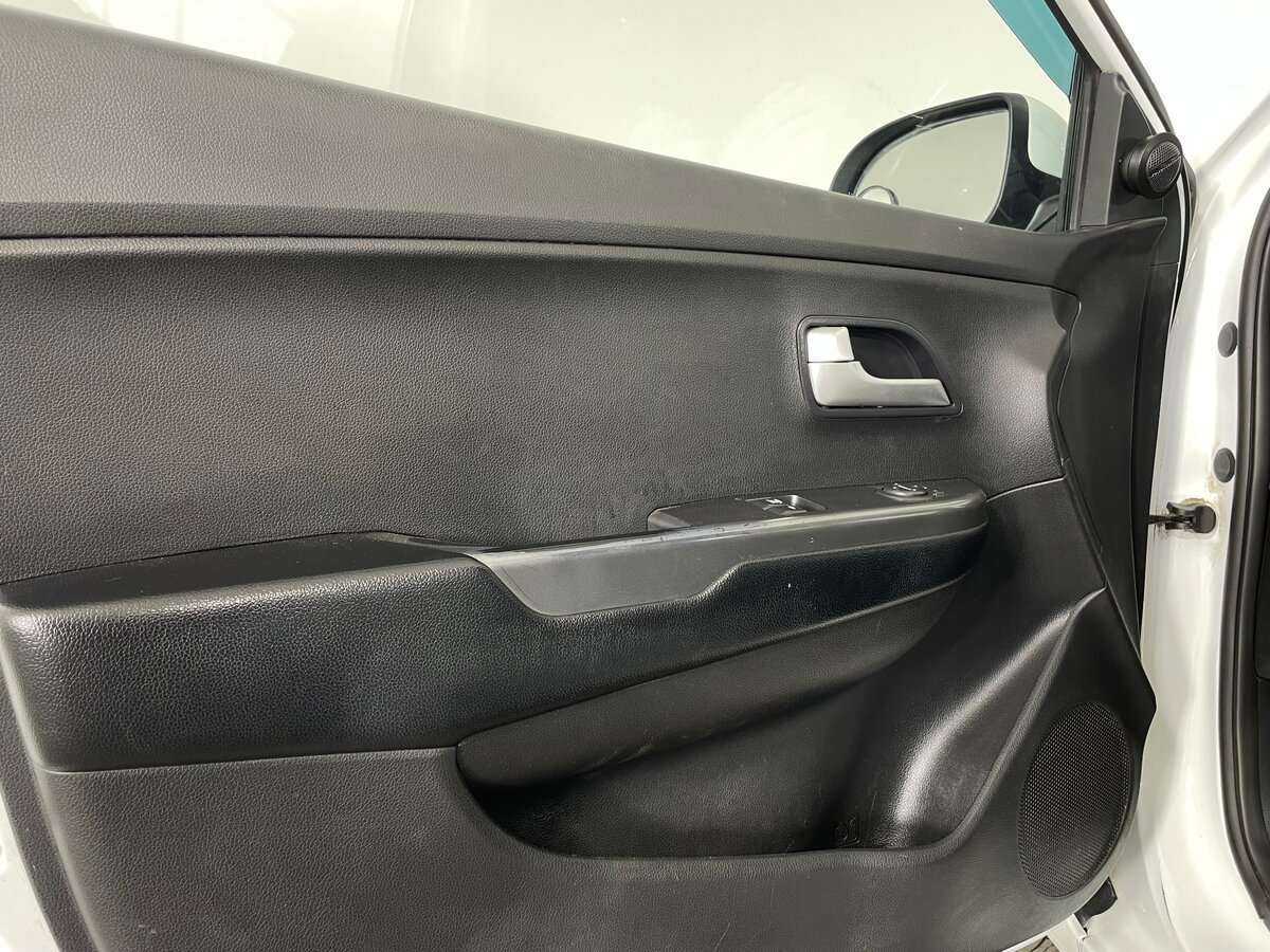 Kia Rio б/у, 2015, Автоматическая. Фото: #18