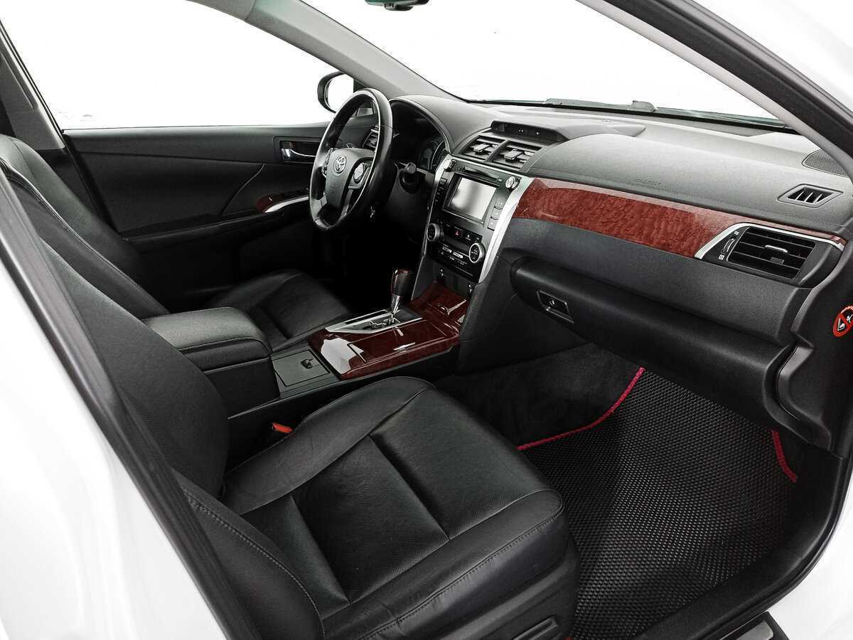 Toyota Camry б/у, 2014, Автоматическая. Фото: #6