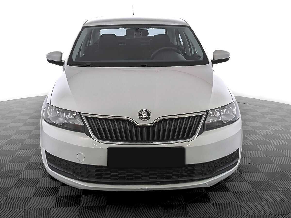 Skoda Rapid б/у, 2017, Механическая. Фото: #1