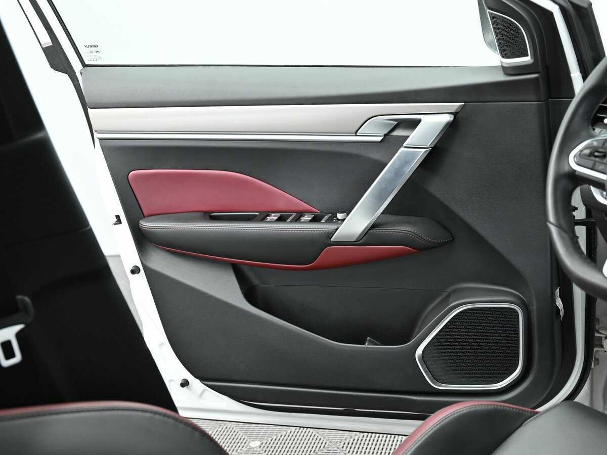 Geely Coolray б/у, 2022, Роботизированная. Фото: #8