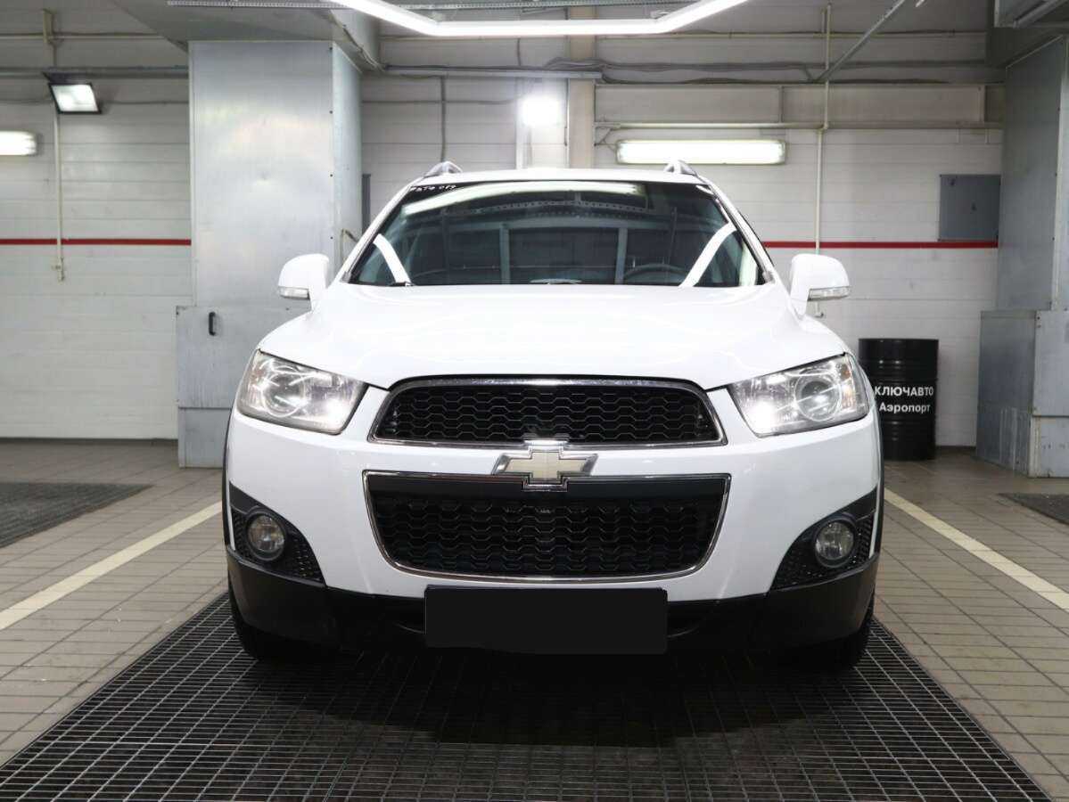 Chevrolet Captiva б/у, 2012, Автоматическая. Фото: #2