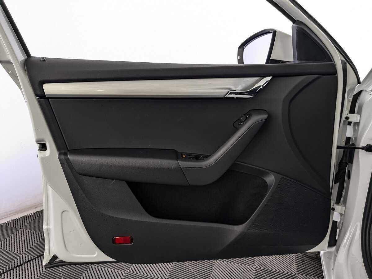 Skoda Octavia б/у, 2019, Механическая. Фото: #13