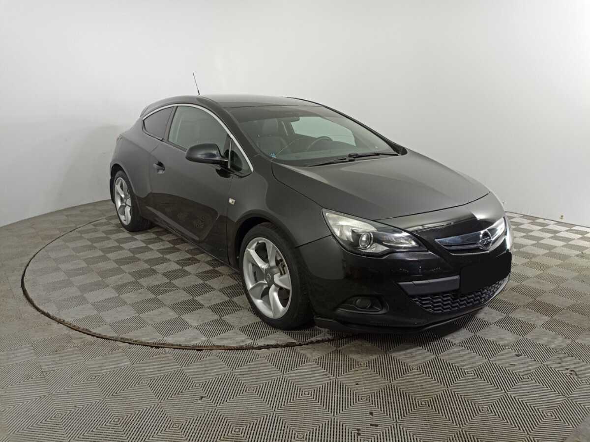 Opel Astra б/у, 2013, Механическая. Фото: #2